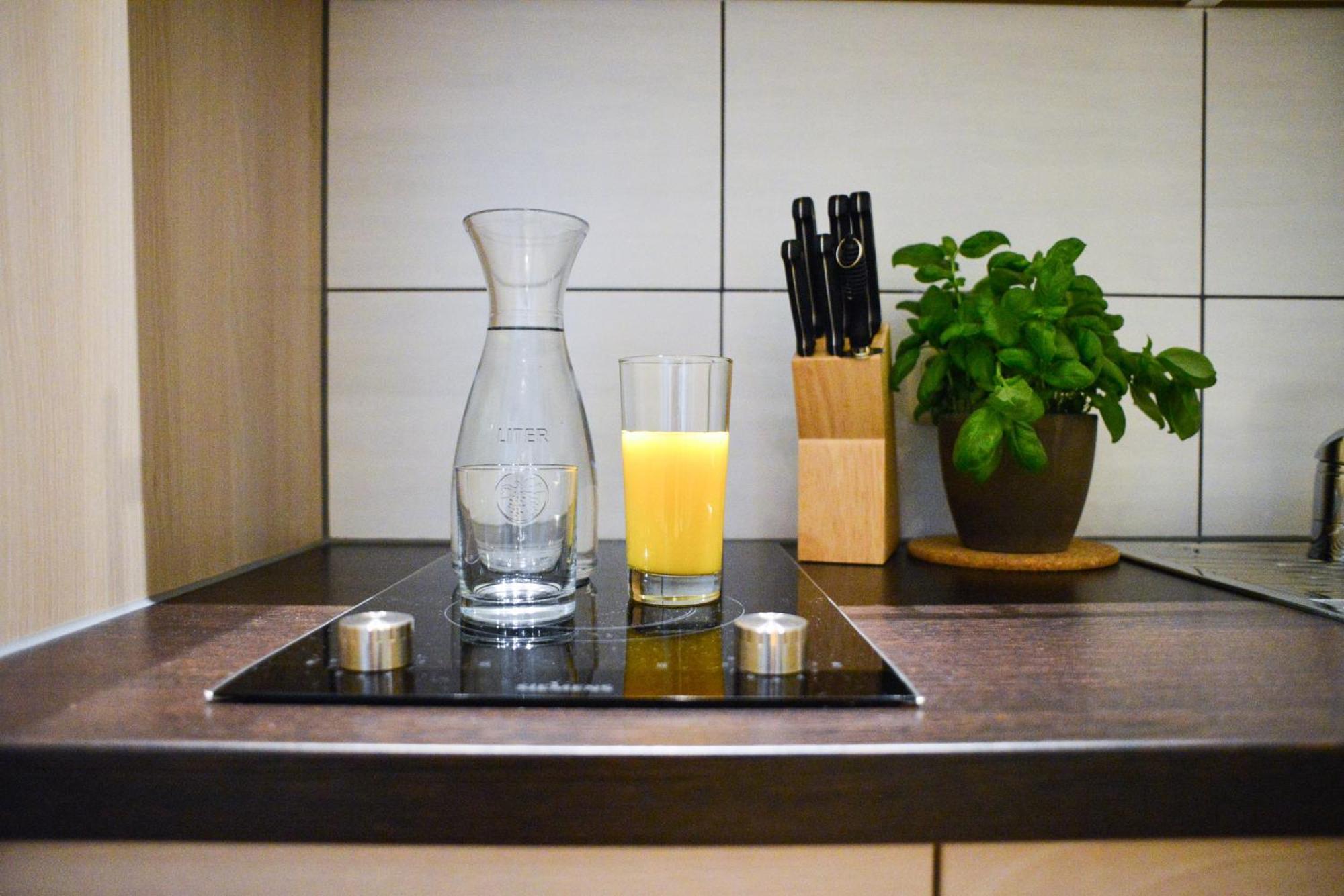 - Zoo Apartment